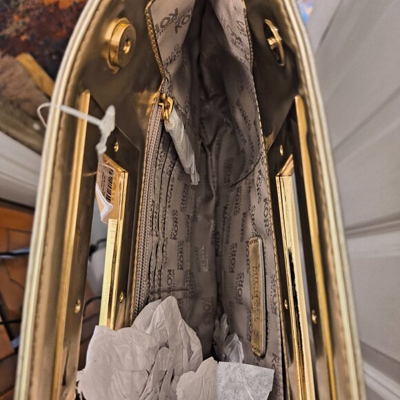 MK Clutch - Picture 2 of 6